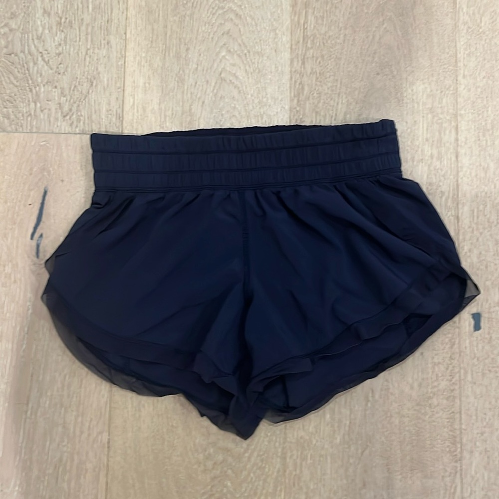 Lululemon laced navy hotty hots!!!